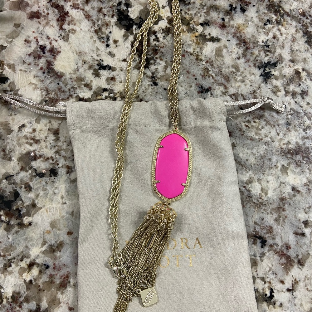 Kendra Scott Necklace
